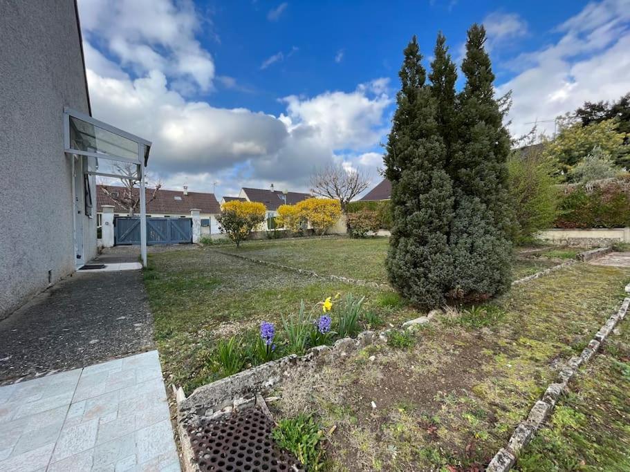 Maisonnette - Jardin Exterieur Champagne-sur-Seine Luaran gambar